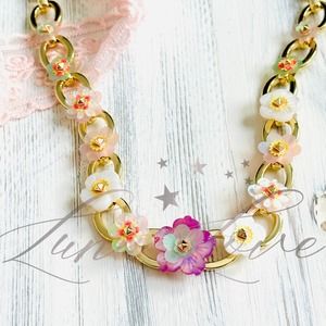 KENDRA SCOTT Deliah Gold Statement Chain Necklace in Pastel Mix NWT